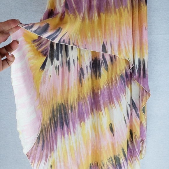 Ladakh Asymmetrical. Multi colored skirt Size 6 - Picture 5 of 5